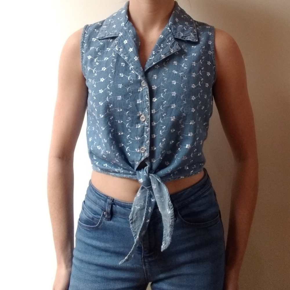 Vintage Express Denim Embroidery Knot Front Top
